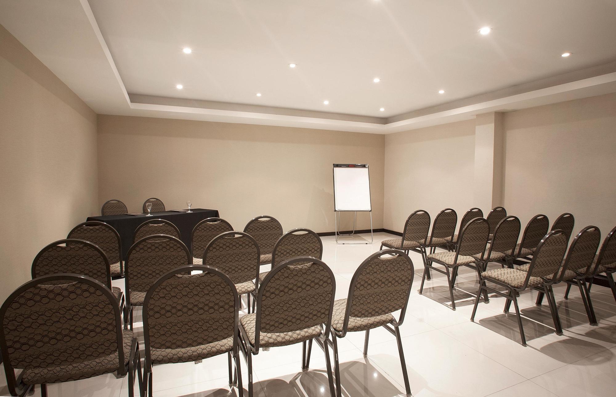 Hr Luxor Hotel Buenos Aires Buitenkant foto